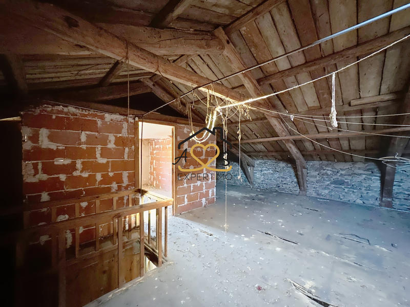 Maison - 322 m² - 20 pièces