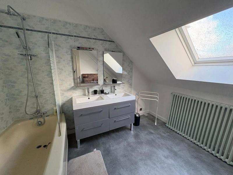 Maison - 159 m² - 6 pièces