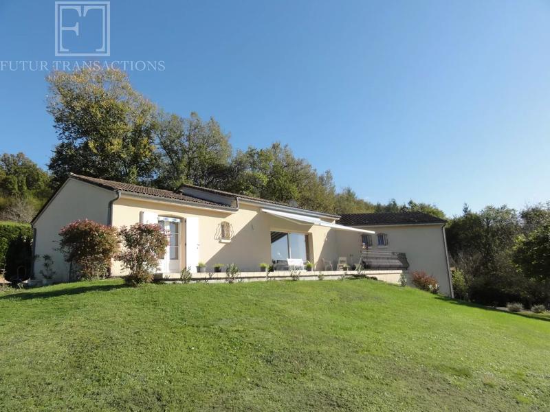 Maison - 187 m² - 7 pièces