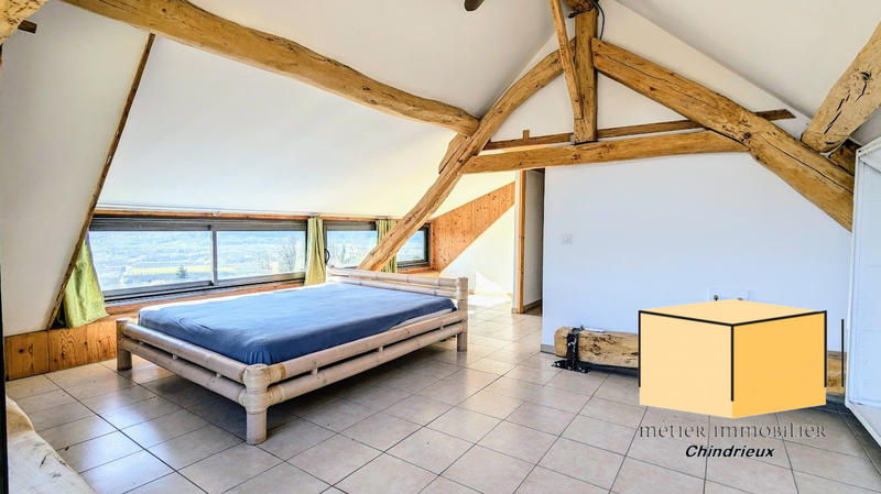 Maison ancienne - 136 m² - 8 pièces