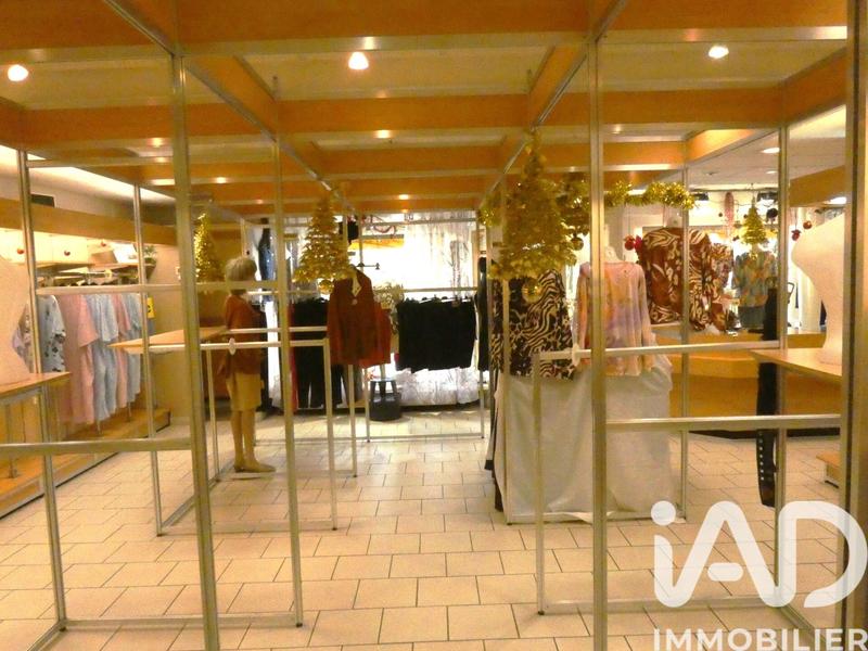 Maison - 235 m² - 5 pièces