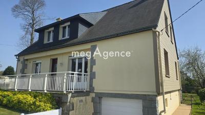 Maison - 145 m² - 8 pièces