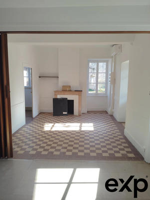 Maison traditionnelle - 75 m² - 4 pièces