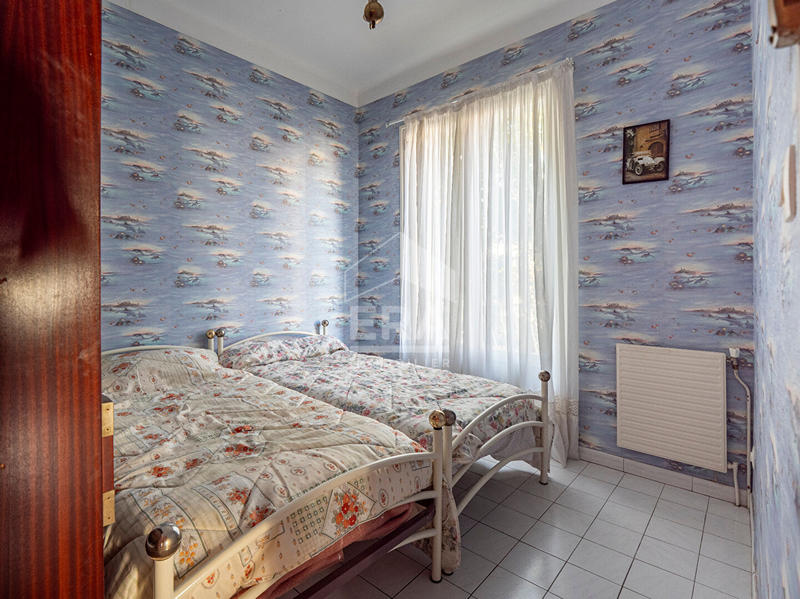 Maison - 170 m² - 8 pièces