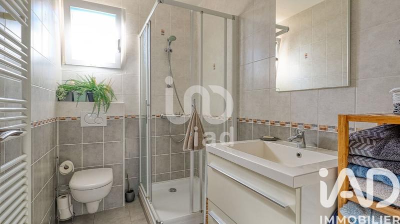 Maison - 111 m² - 6 pièces