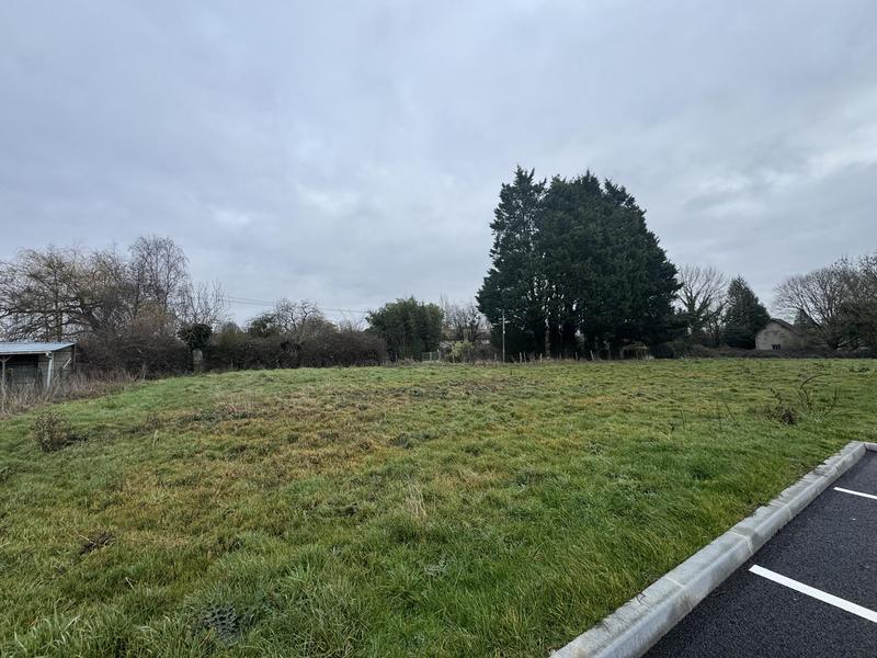 Terrain constructible - 857 m²