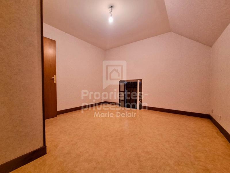 Maison - 176 m² - 7 pièces