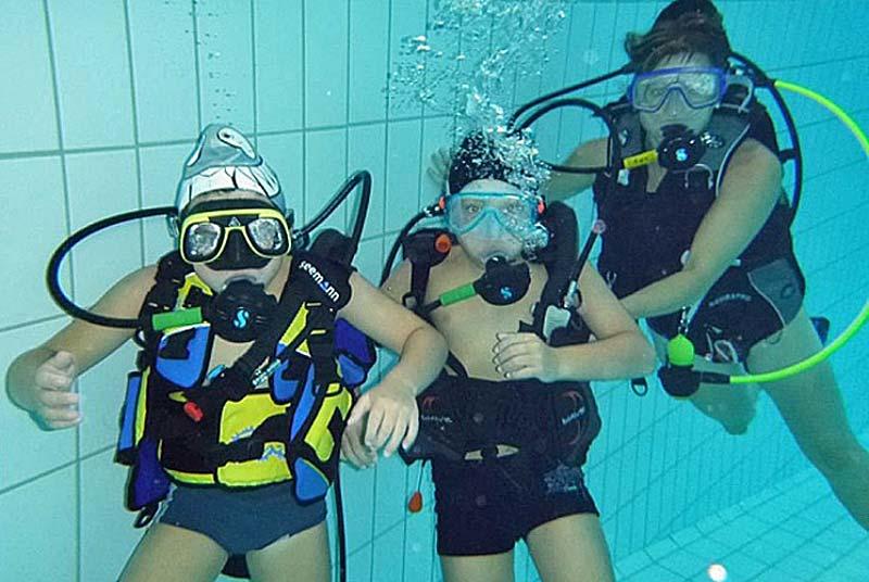 Seance de Bapteme de Plongee a Aqualangres