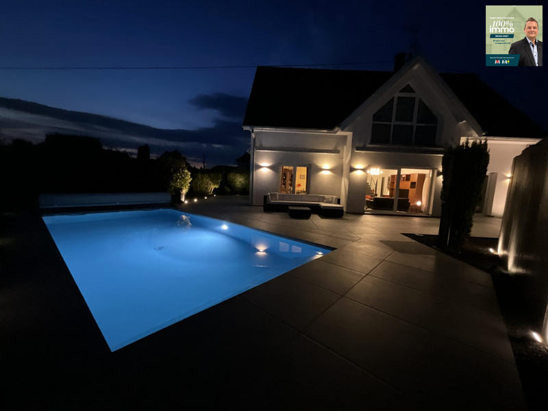 Maison - 256 m² - 7 pièces