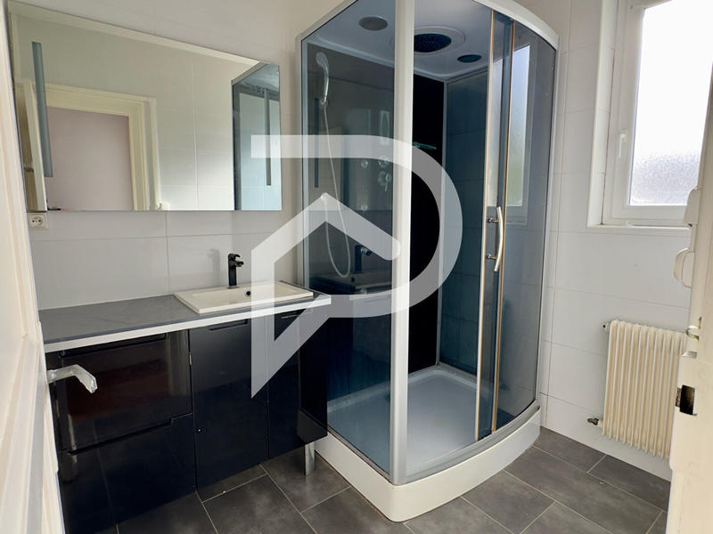 Maison - 137 m² - 5 pièces