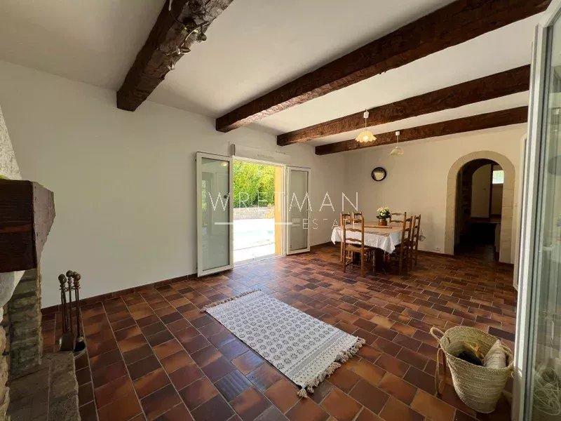 Maison - 140 m² - 7 pièces