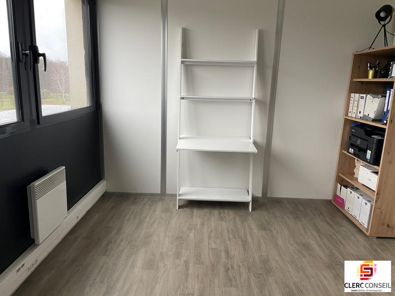 Bureau - 284 m²
