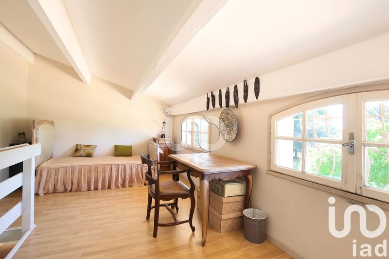 Maison - 220 m² - 7 pièces