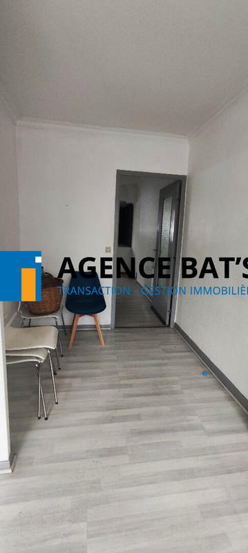 Bureau - 80 m² - 5 pièces