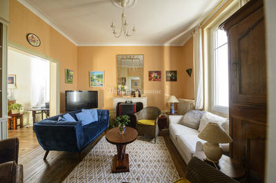 Maison - 200 m² - 8 pièces