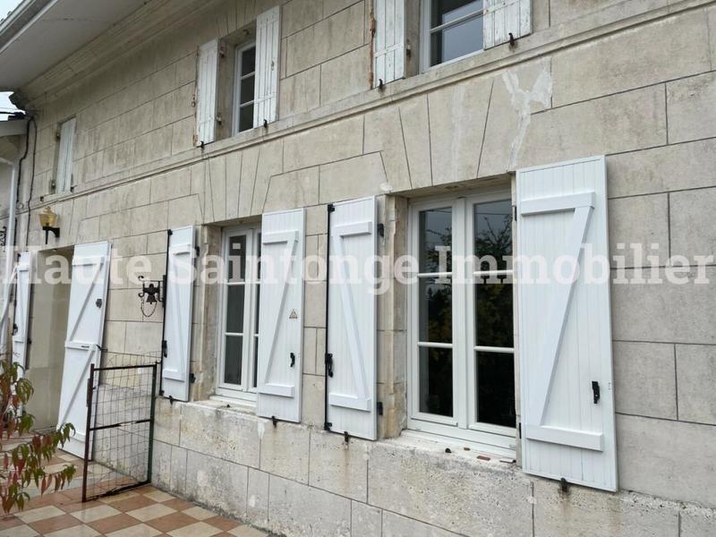 Maison de village - 89 m² - 3 pièces