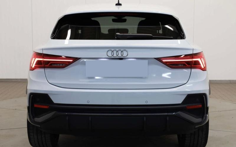 Audi Q3 Sportback 45 TFSIe 245 s-Line Hybride Rechargeable / Camera 360° Coffre Elec Regulateur de Distance