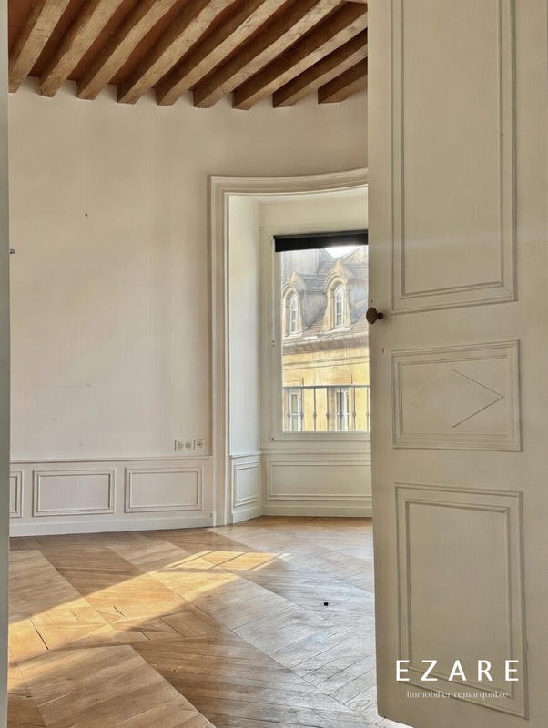 Appartement - 147 m² - 6 pièces