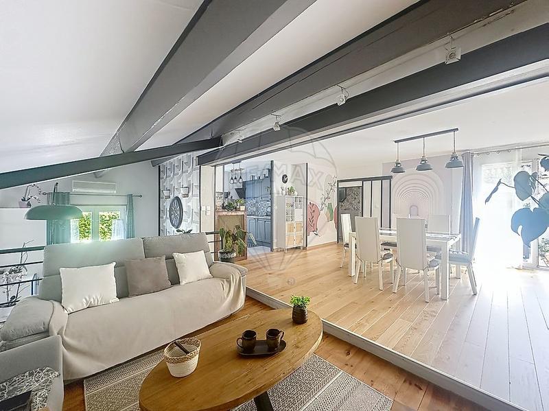 Maison - 90 m² - 3 pièces