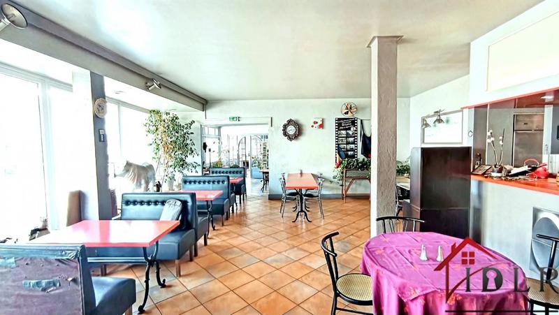 Immeuble - 340 m² - 11 pièces