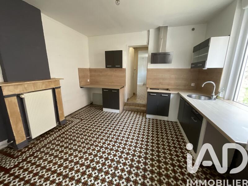 Maison - 99 m² - 5 pièces