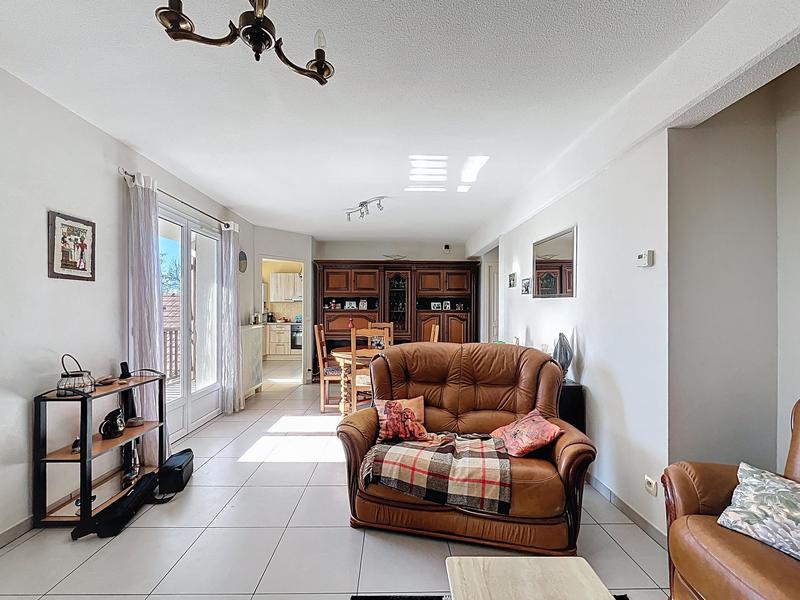 Appartement - 70 m² - 3 pièces