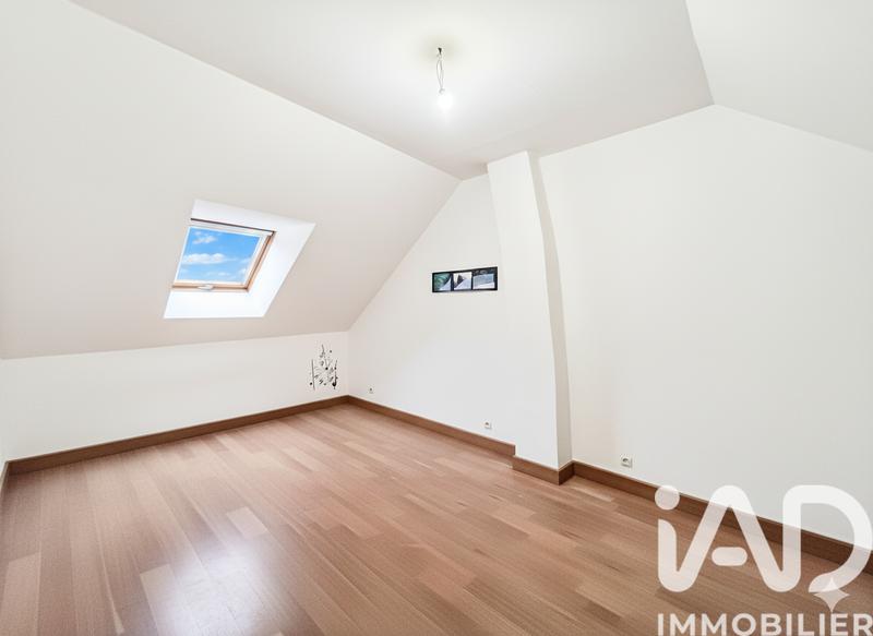 Maison - 229 m² - 11 pièces