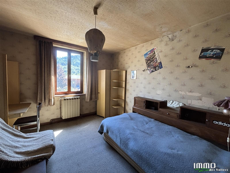 Maison - 122 m² - 7 pièces