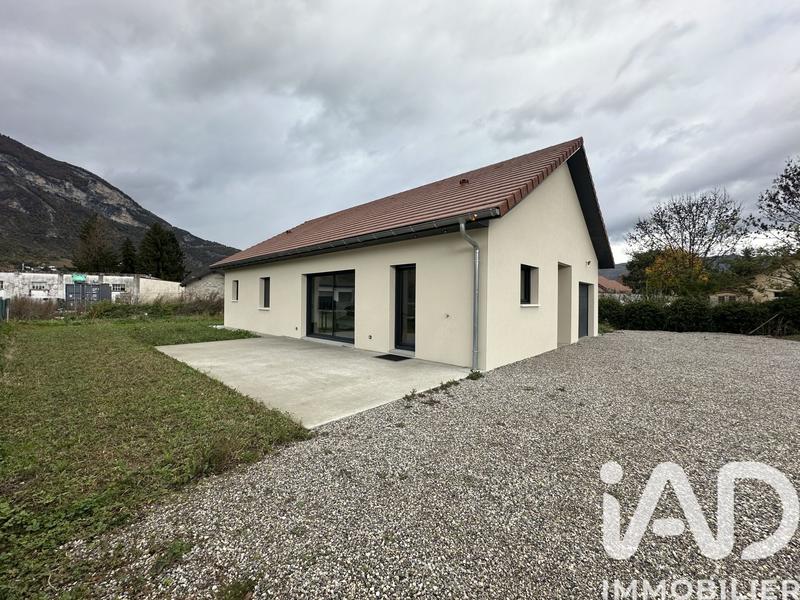 Maison - 106 m² - 4 pièces