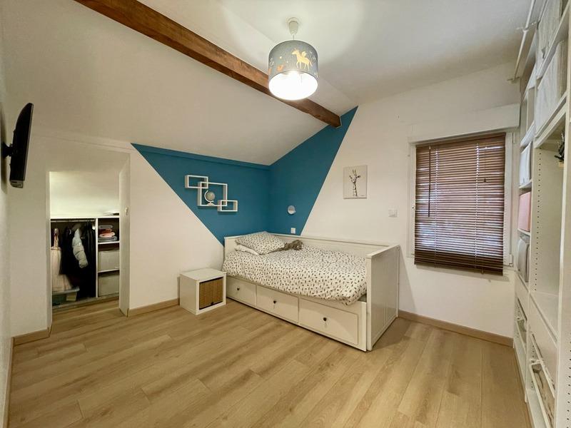 Maison - 143 m² - 5 pièces