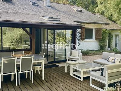 Maison - 164 m² - 8 pièces