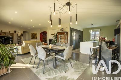 Maison - 147 m² - 5 pièces