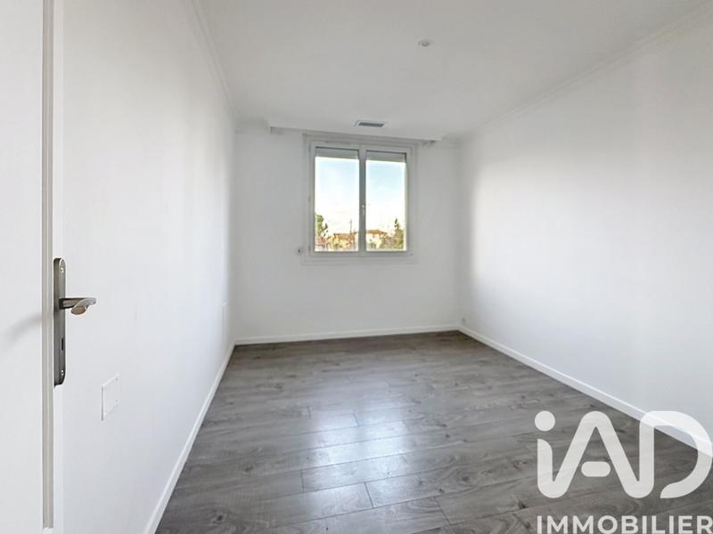 Maison - 202 m² - 7 pièces