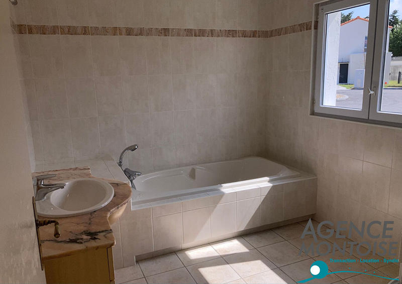 Maison - 144 m² - 7 pièces