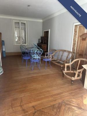 Maison - 200 m² - 5 pièces