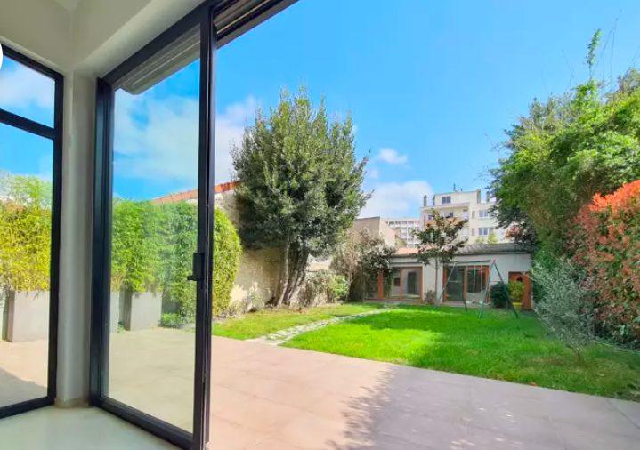 Maison contemporaine - 200 m² - 7 pièces