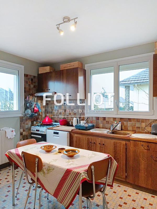 Maison - 136 m² - 6 pièces