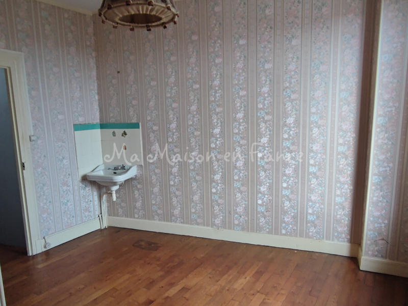 Maison - 85 m² - 5 pièces