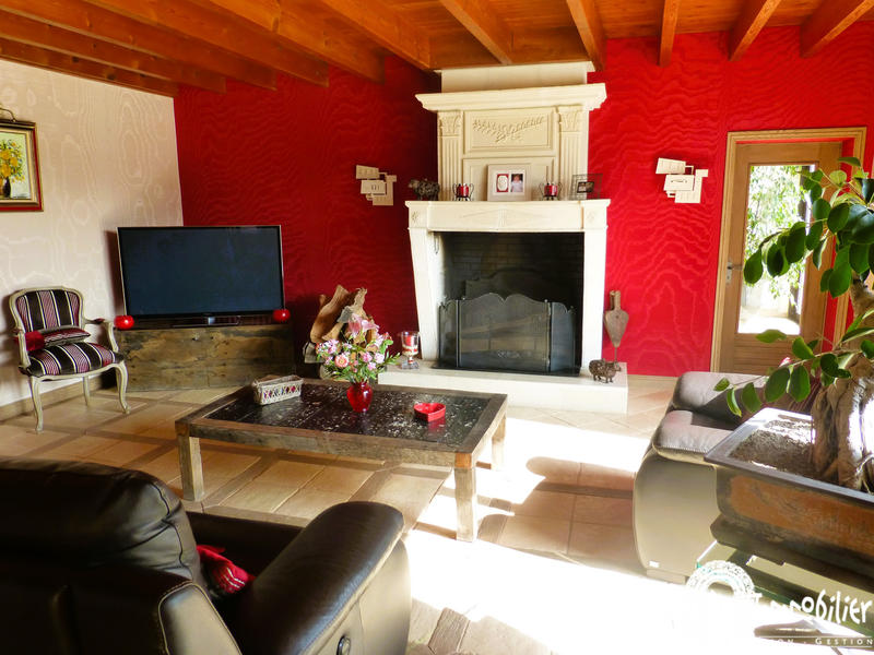 Maison - 380 m² - 9 pièces