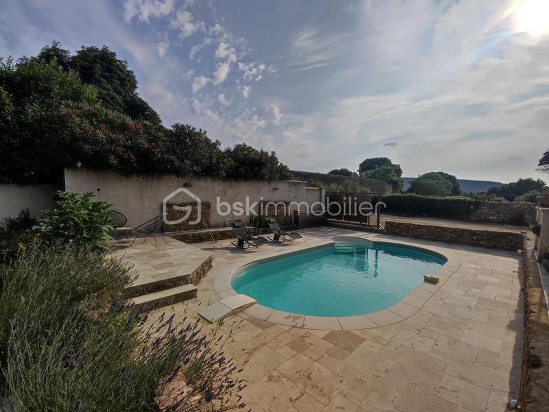 Villa - 100 m² - 5 pièces