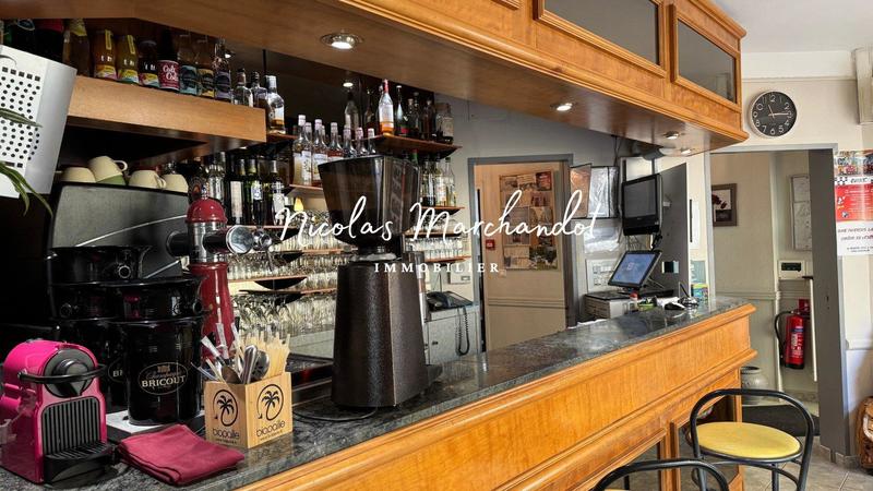 Local commercial - 520 m² - 16 pièces