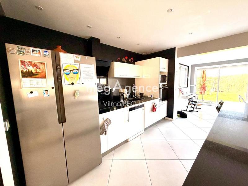 Pavillon - 190 m² - 7 pièces