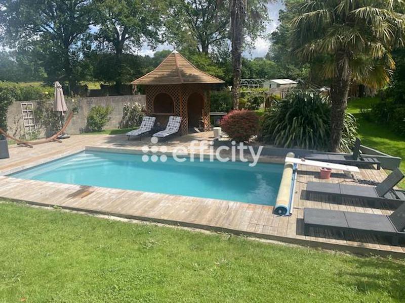 Maison - 139 m² - 6 pièces