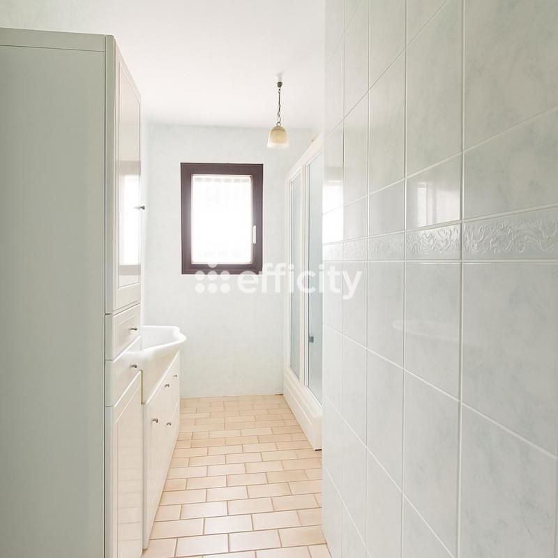 Maison - 88 m² - 5 pièces