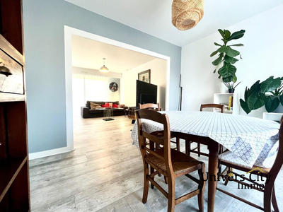 Maison - 97 m² - 5 pièces