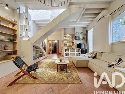 Maison - 180 m² - 8 pièces