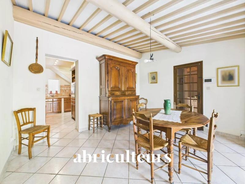 Maison - 94 m² - 5 pièces