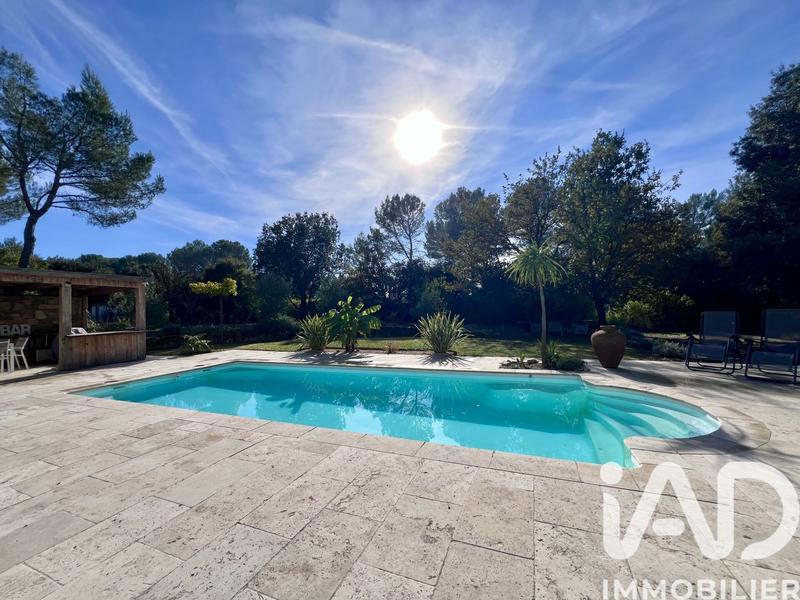 Maison - 185 m² - 5 pièces