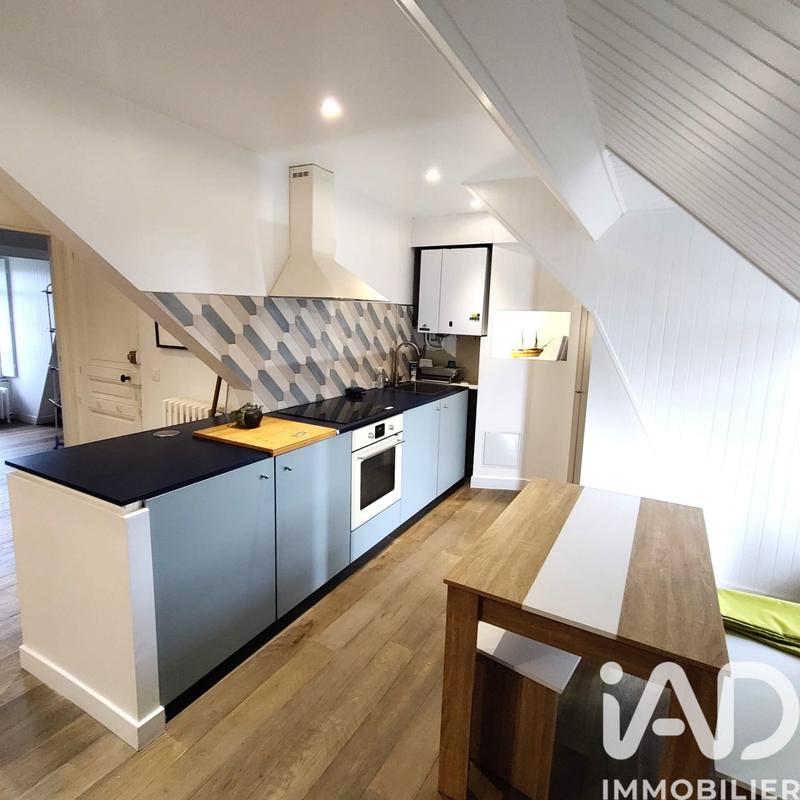 Maison - 210 m² - 8 pièces