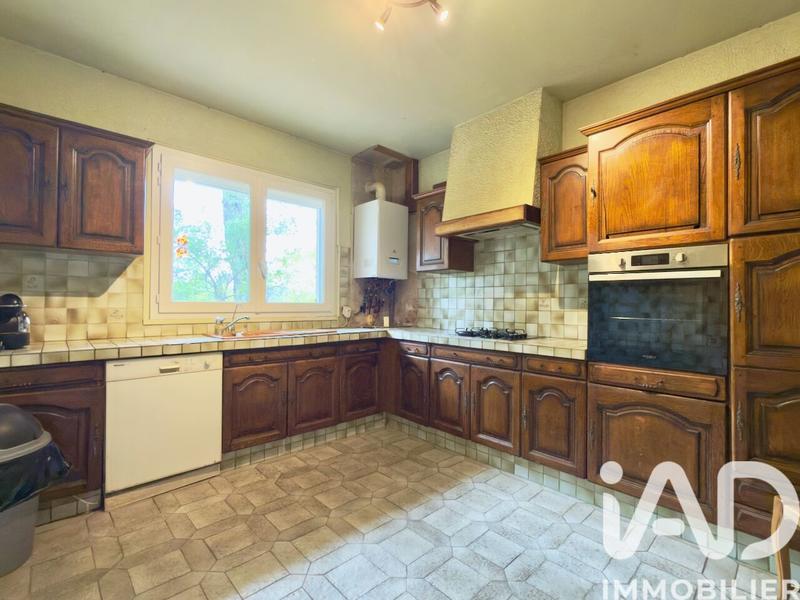 Maison - 140 m² - 5 pièces